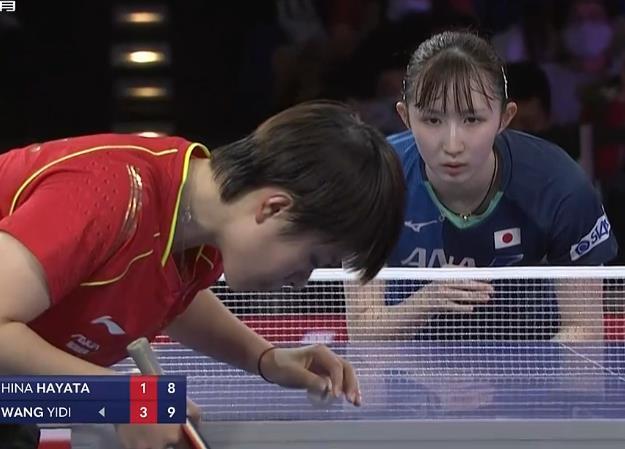 现了他在球 现了他在球